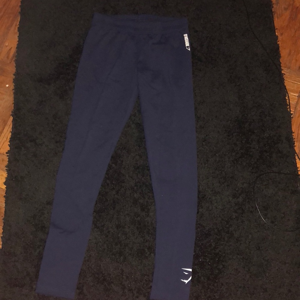 Navy blue gym shark leggings